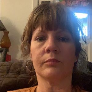 Meet your Posher, Leigh